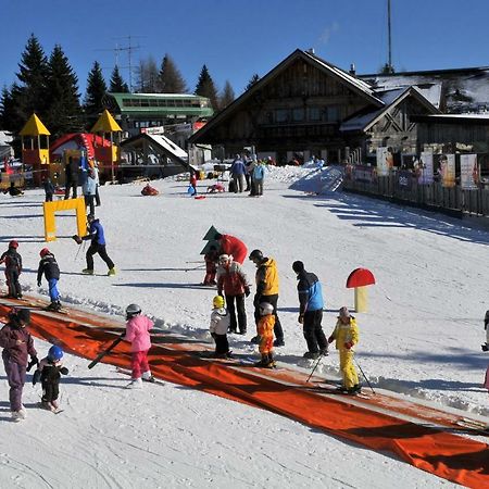 Holiday Home Cumar Cerkno Buitenkant foto